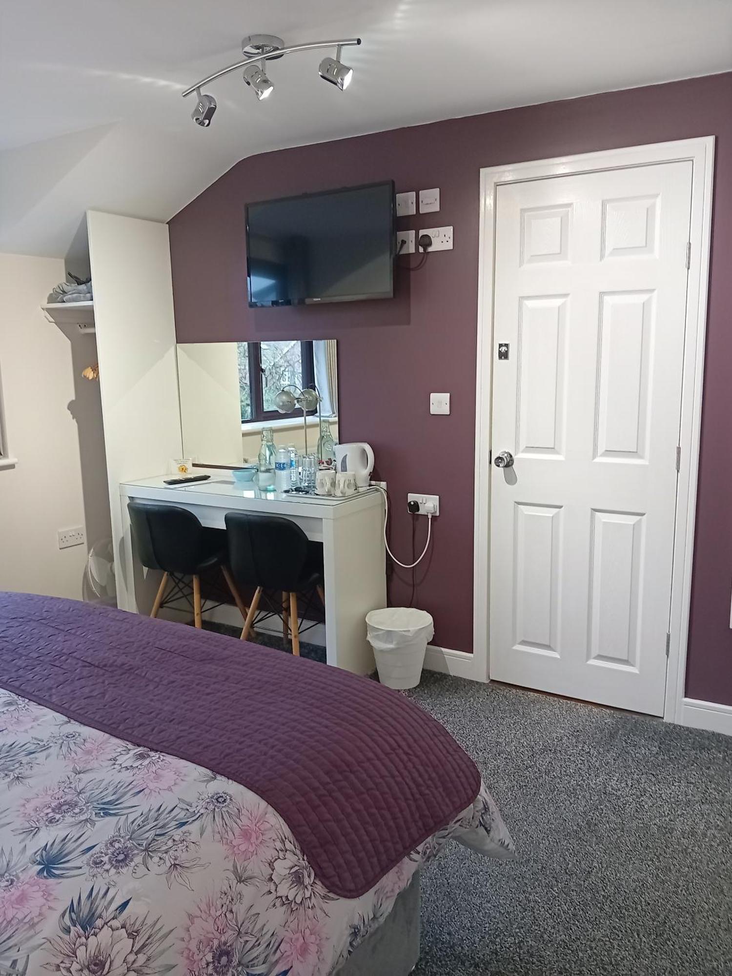 Middle House Bed & Breakfast Coventry Dış mekan fotoğraf