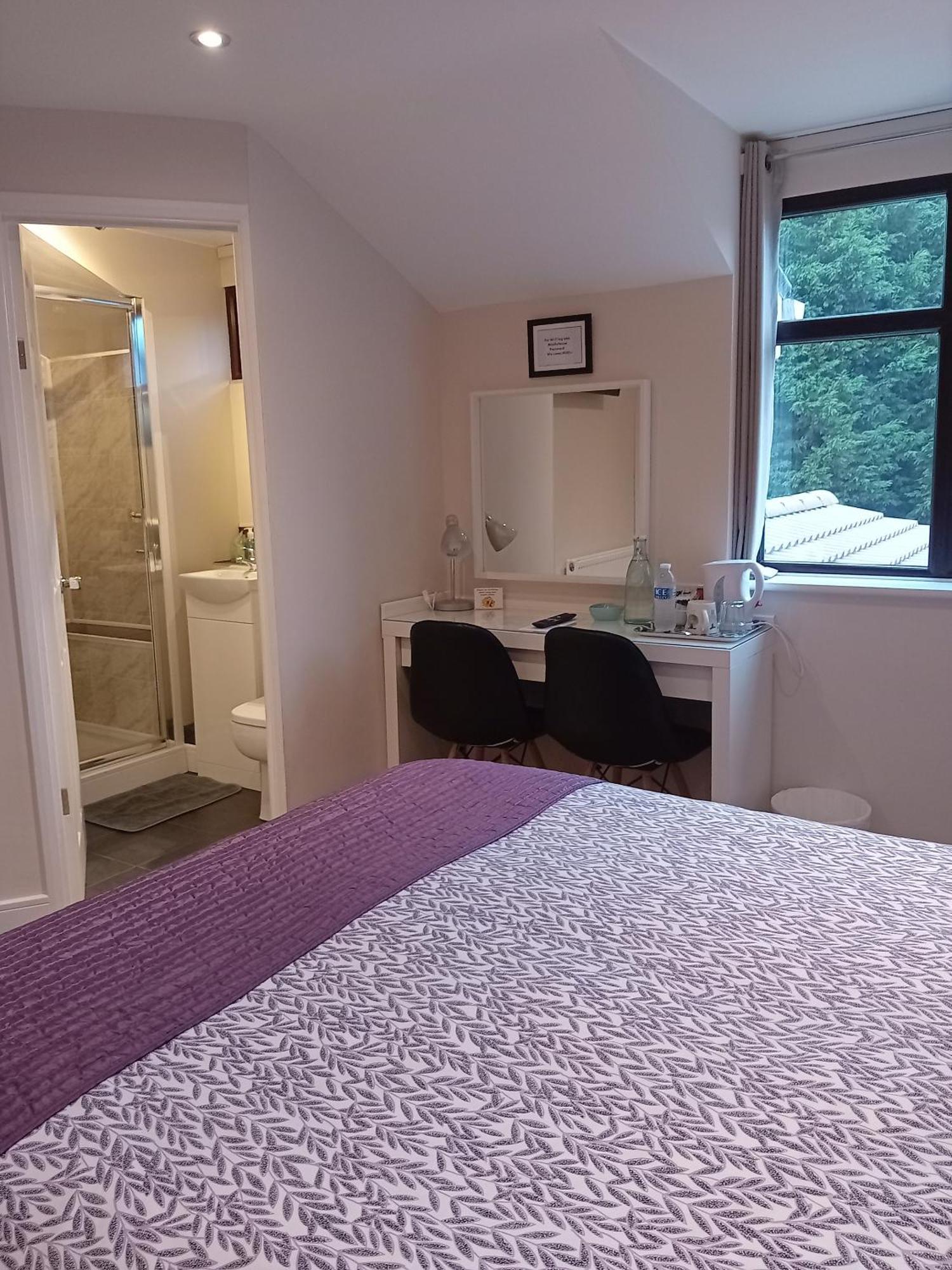 Middle House Bed & Breakfast Coventry Dış mekan fotoğraf