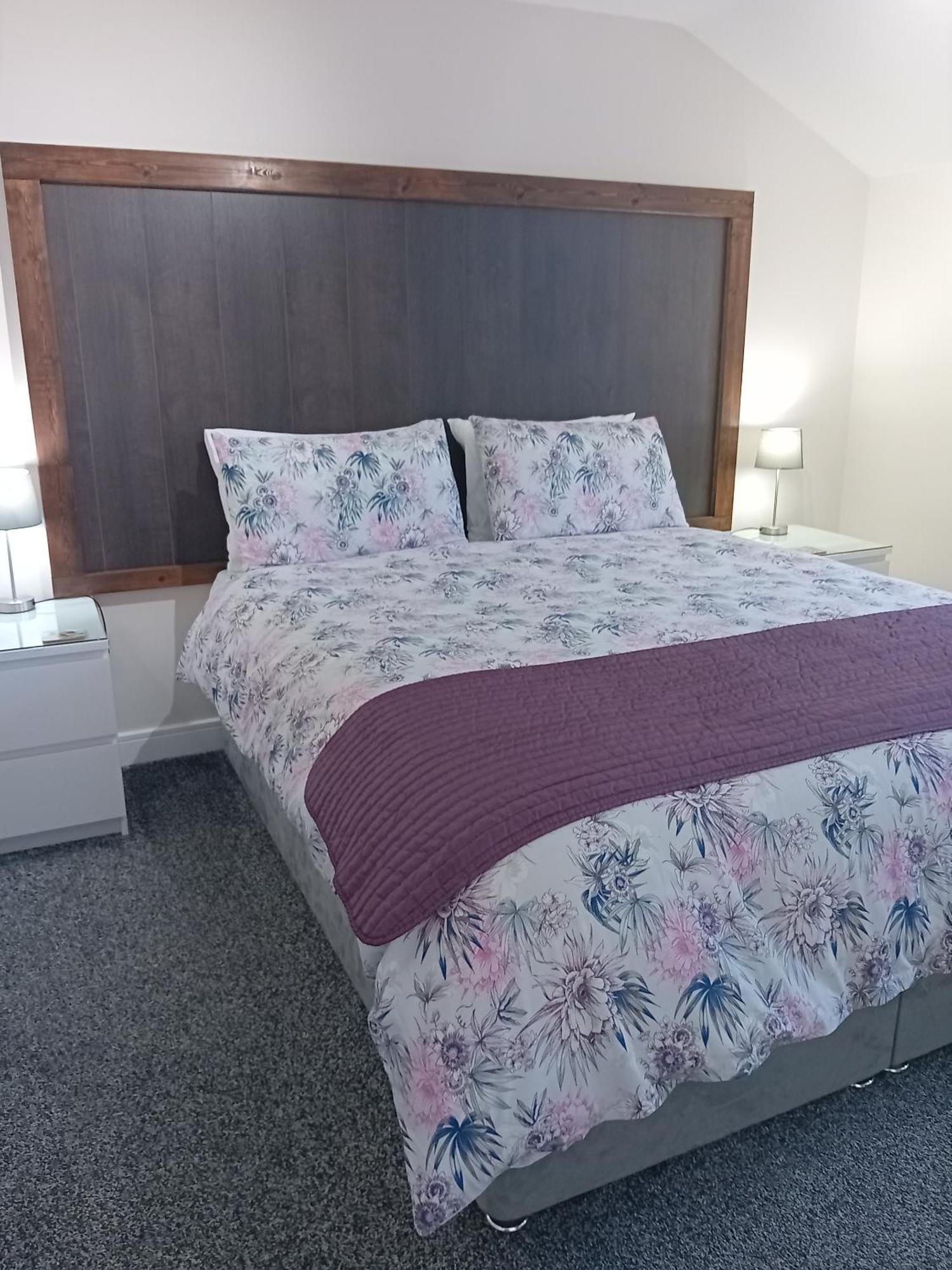 Middle House Bed & Breakfast Coventry Dış mekan fotoğraf